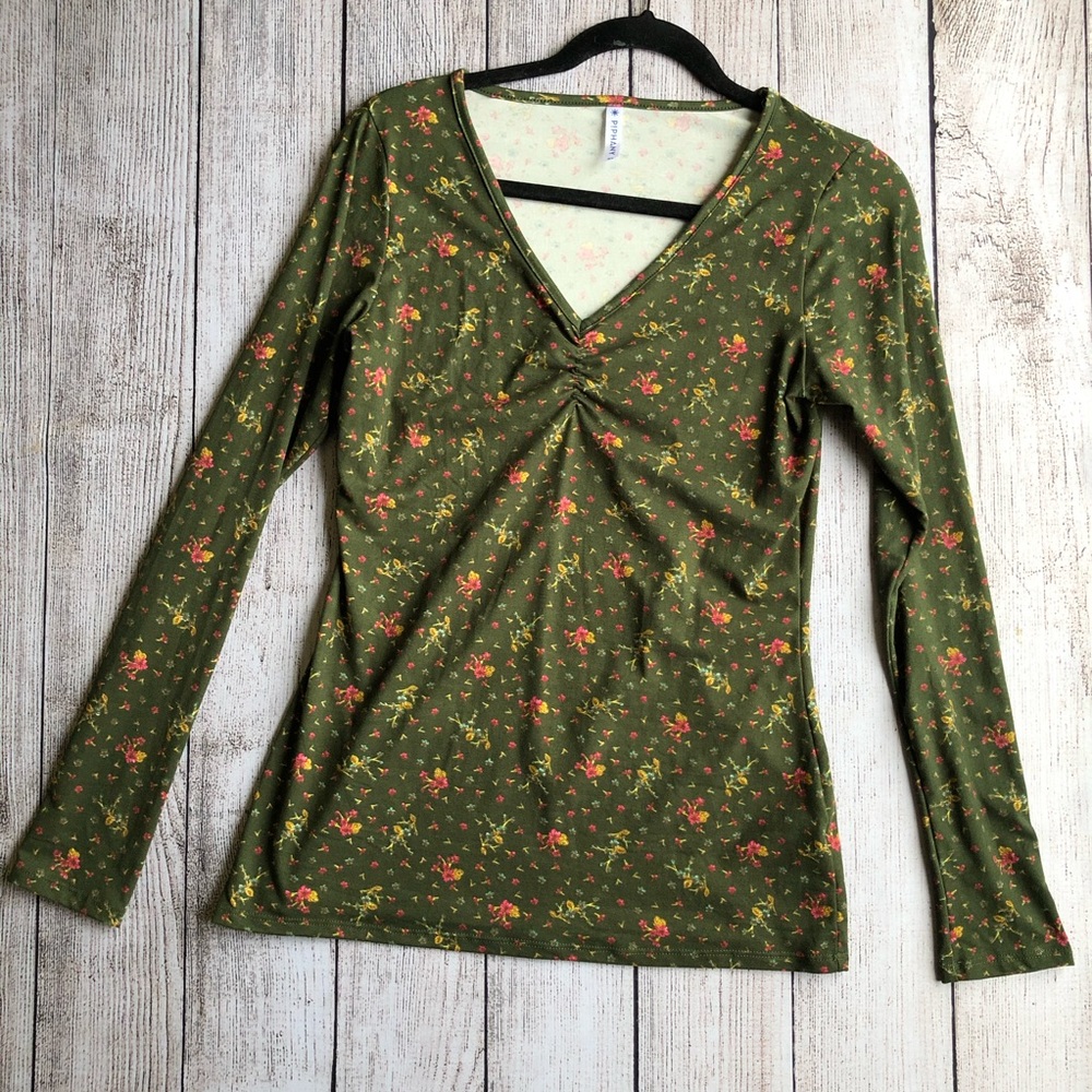 Piphany Ivy Cinch Top
